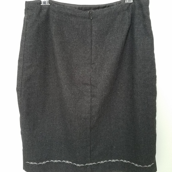 Old Navy Women Skirt Size 12 Gray - Picture 3 of 10